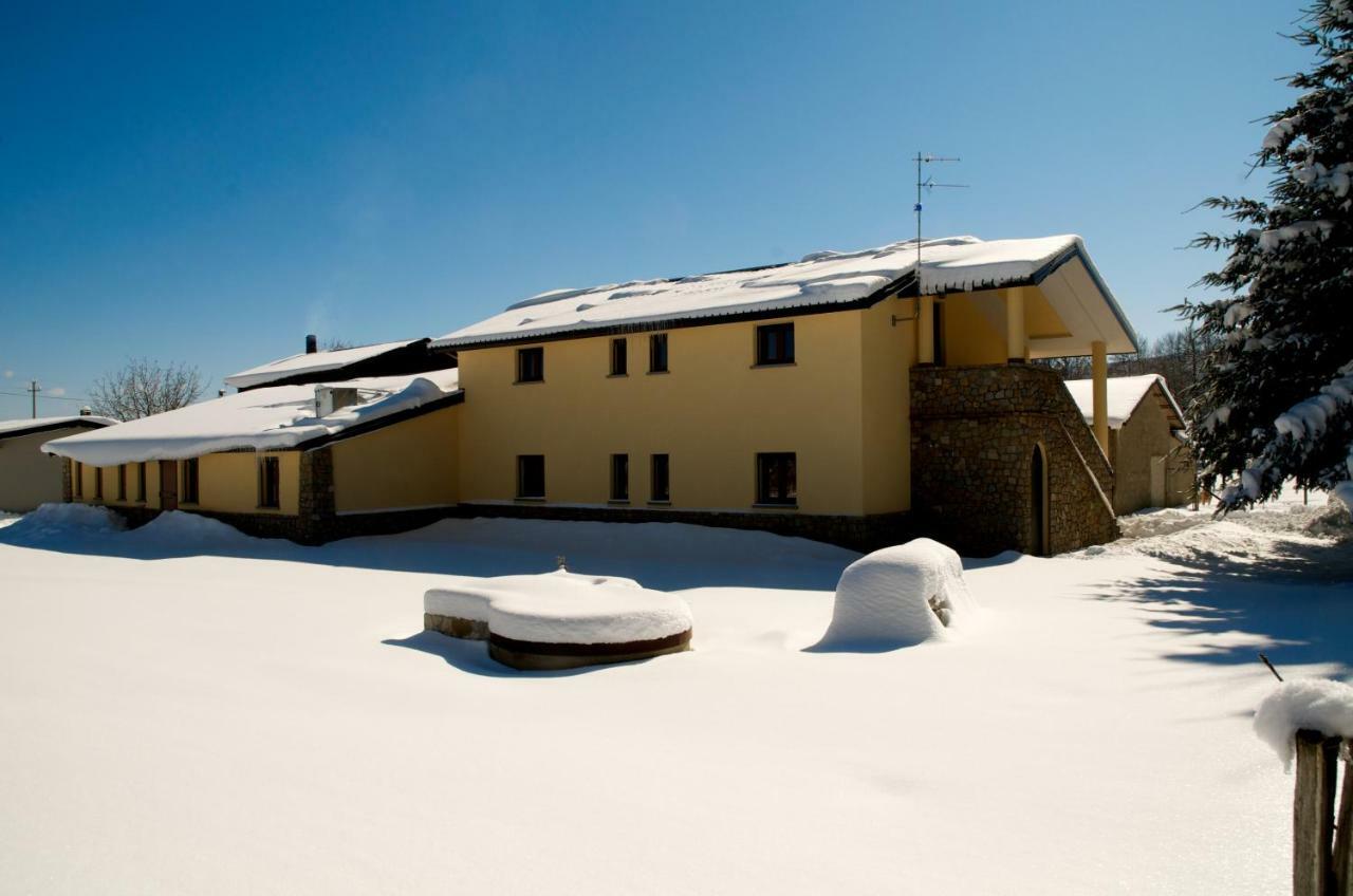 Agriturismo Fiorella Camigliatello Silano Exterior photo